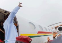 Mamadi Doumbouya attendu à Conakry ce vendredi : les autorités préparent un accueil officiel